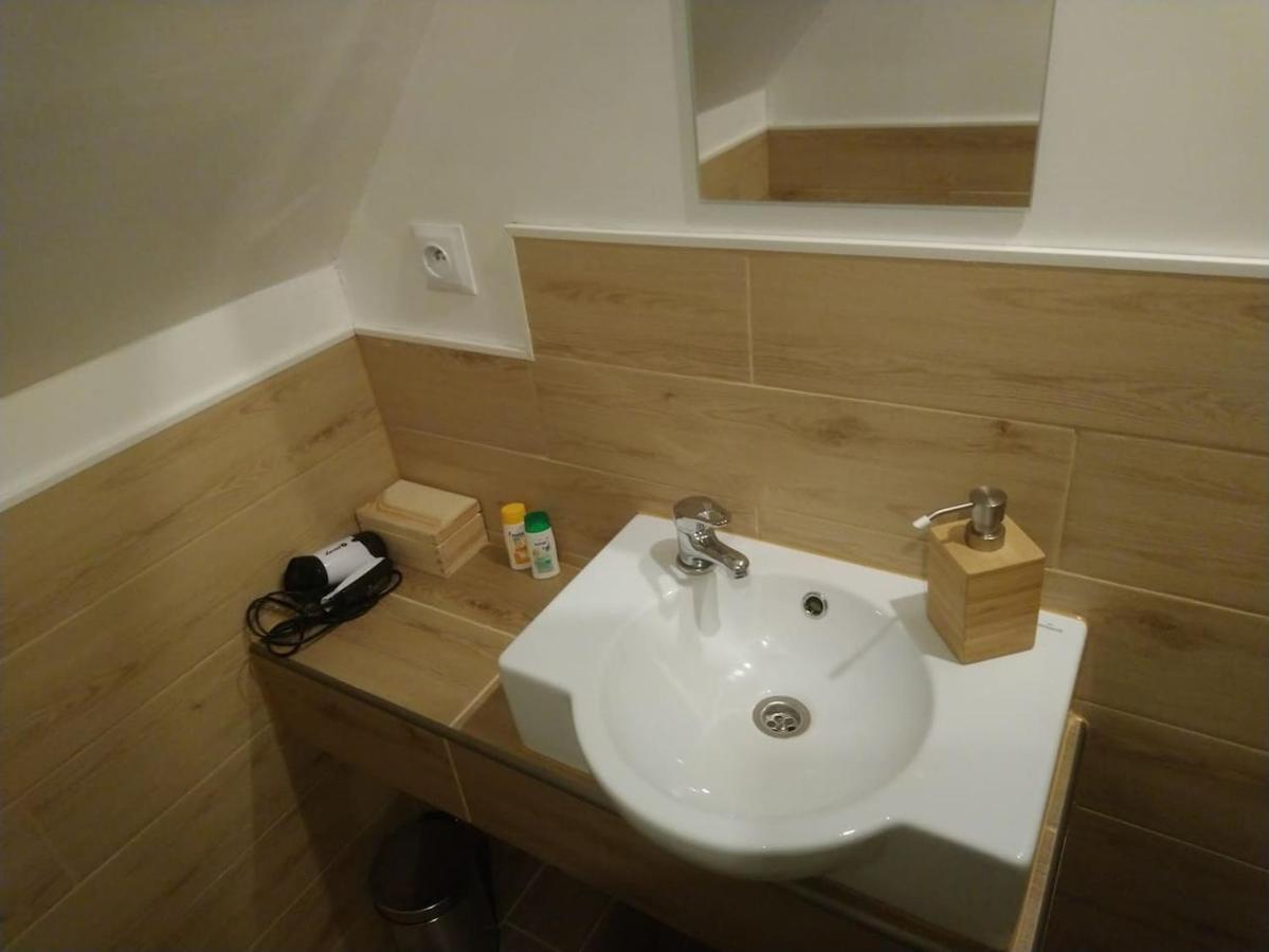 Furhouse Apartment Вроцлав Екстериор снимка