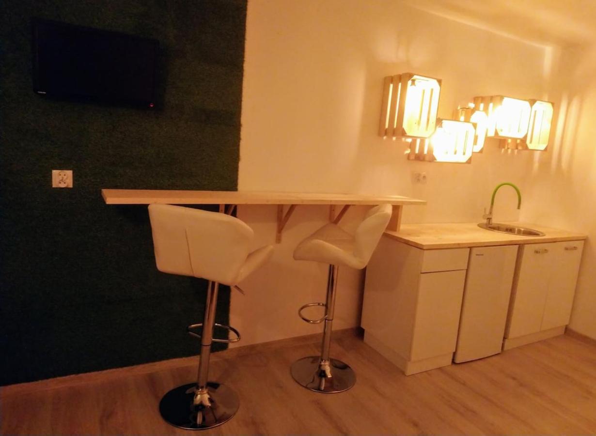 Furhouse Apartment Вроцлав Екстериор снимка