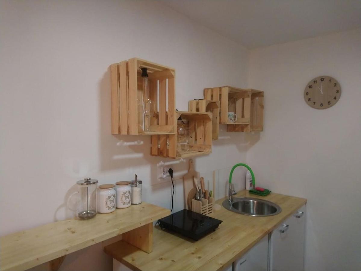 Furhouse Apartment Вроцлав Екстериор снимка