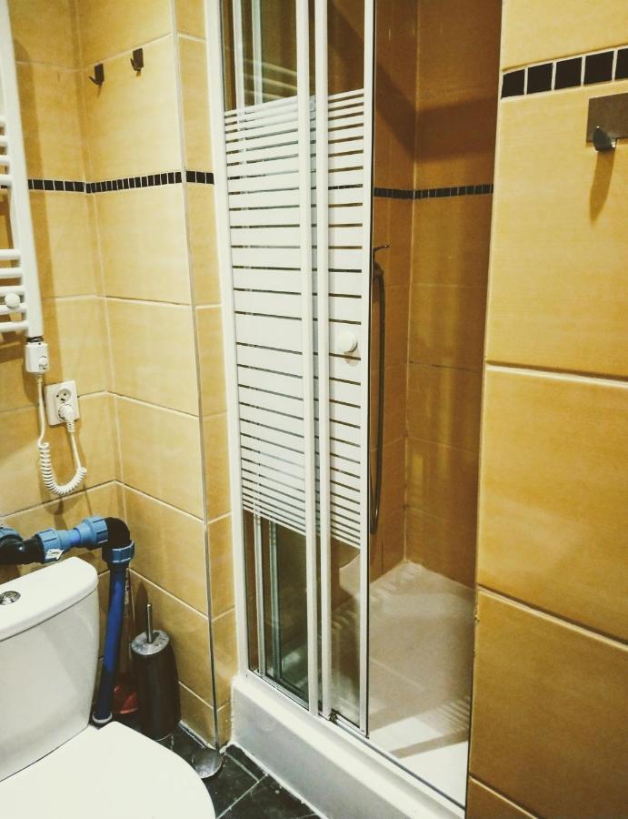 Furhouse Apartment Вроцлав Екстериор снимка